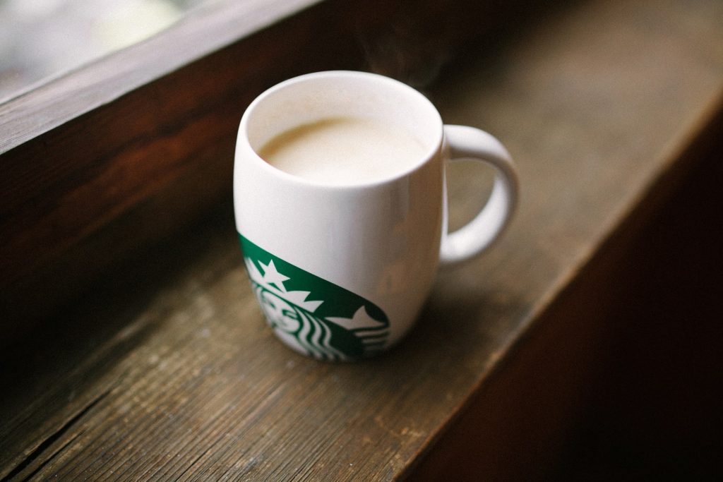 venti-flat-white-in-a-mug