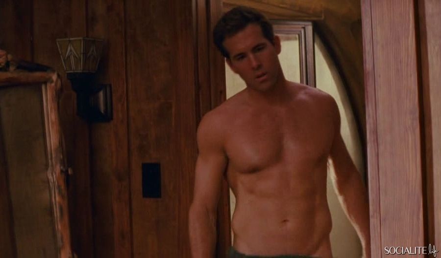 There’s no doubt about it: Ryan Reynolds has a body to die for. 