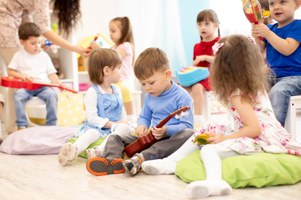 Preschool children learning music