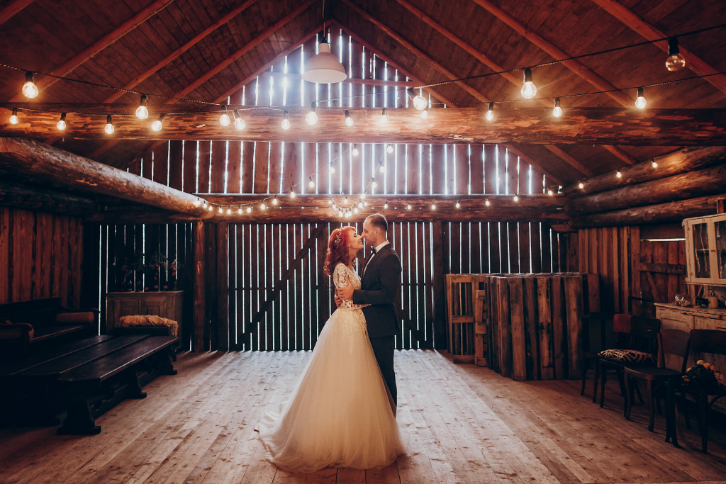 rustic wedding theme in a barn