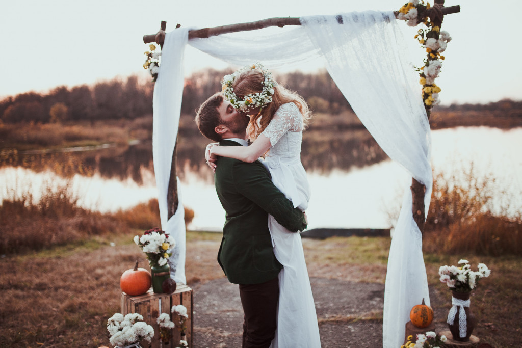 simple and intimate wedding of a coupe